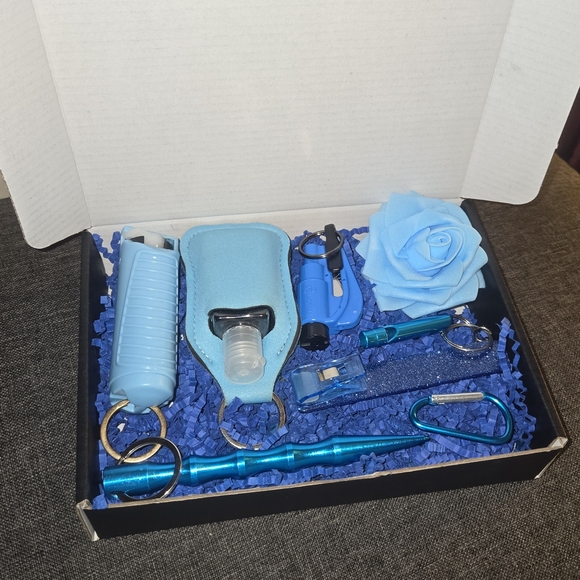 Blue Self-Defense Keychain Set - Picture 2 of 2